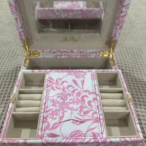 NWT Lilly Pulitzer Jewelry Box pink